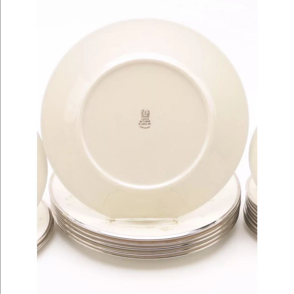 Retired Pattern Lenox Mayflower Dinner Plate - Picture 3 of 3